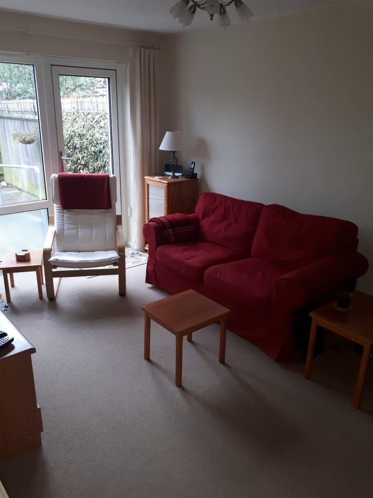 1 Bedroom, 1 Bathroom Bungalow – Crawley