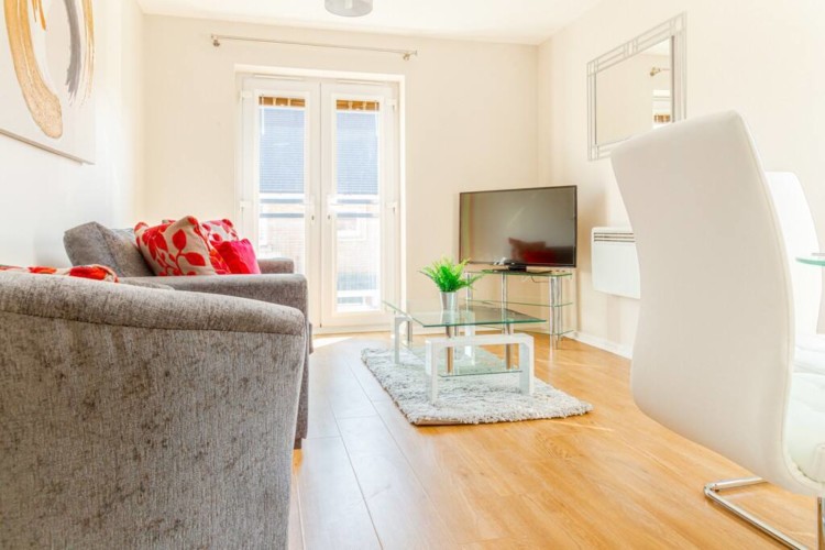 2 Bedroom, 1 Bathroom Apartment – Milton Keynes, Buckinghamshire, England, UK