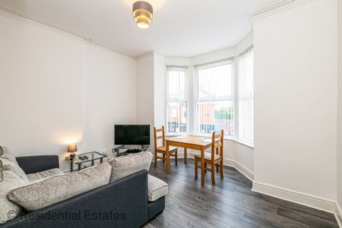 1 Bedroom, 1 Bathroom Apartment – Colwyn Bay, Denbighshire, Wales, UK