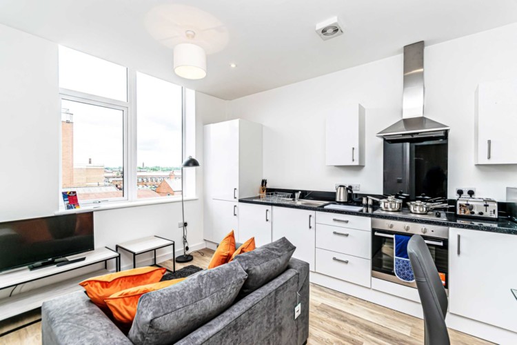 1 Bedroom, 1 Bathroom Apartment – Chester, Cheshire, England, UK