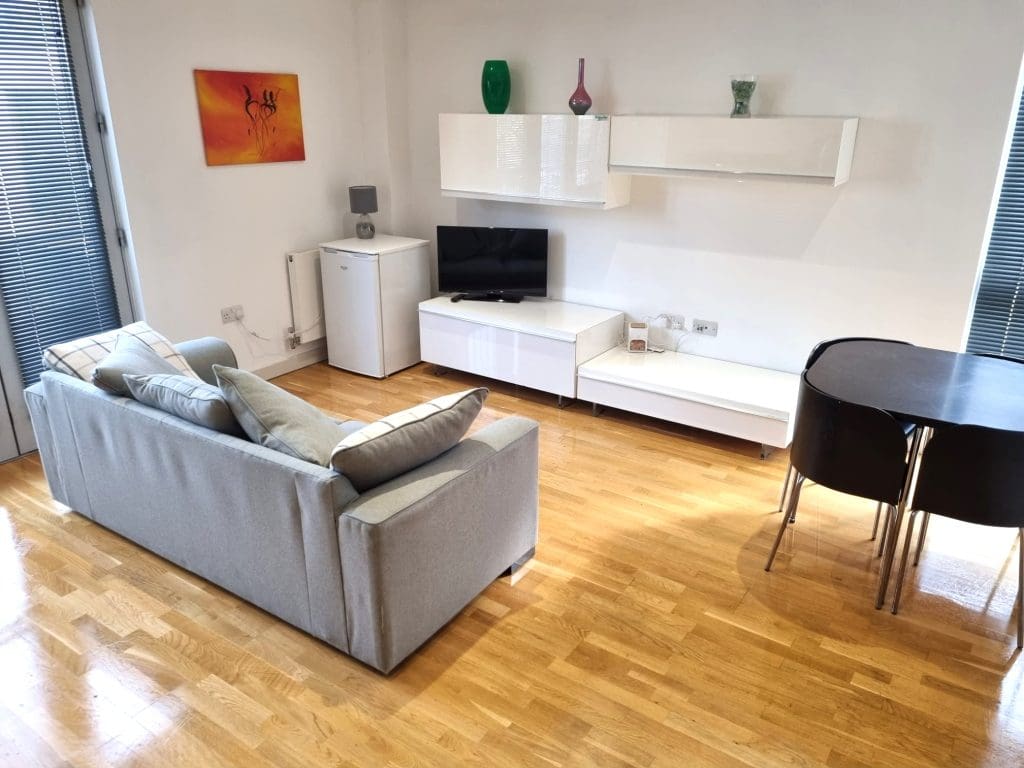 2 Bedroom, 2 Bathroom Apartment – Bedford, Bedfordshire, England, UK