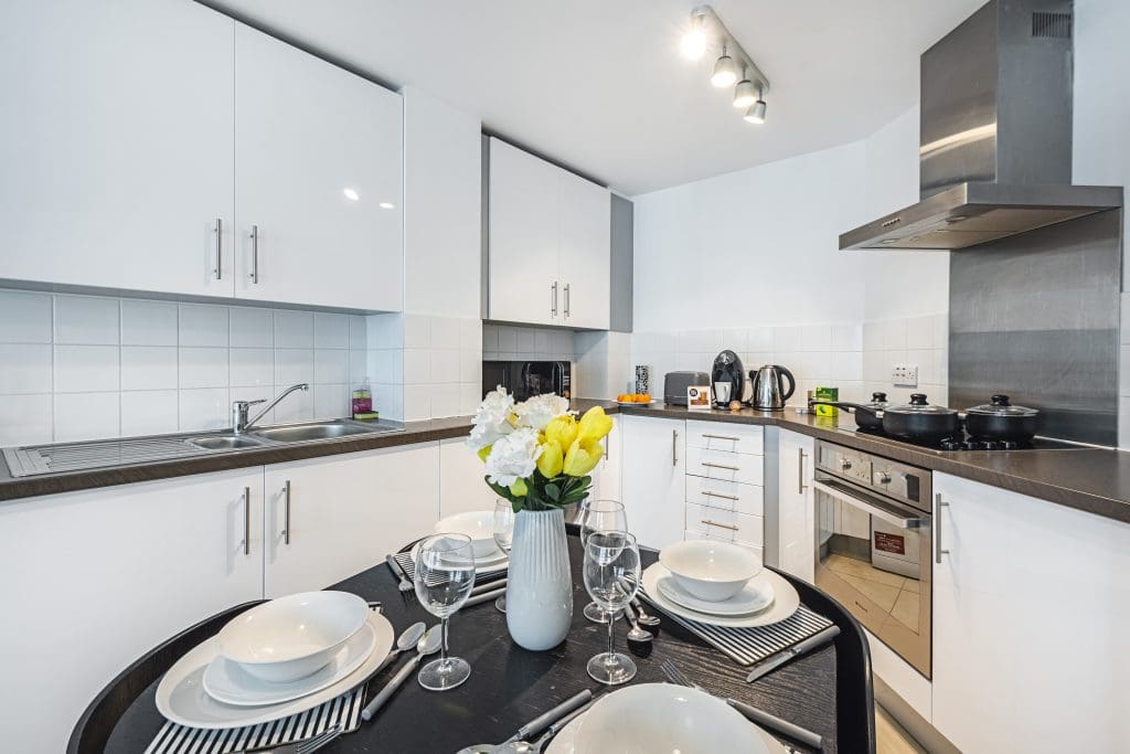Two bedroom (4 beds) apartment in Vauxhall, Greater London, England