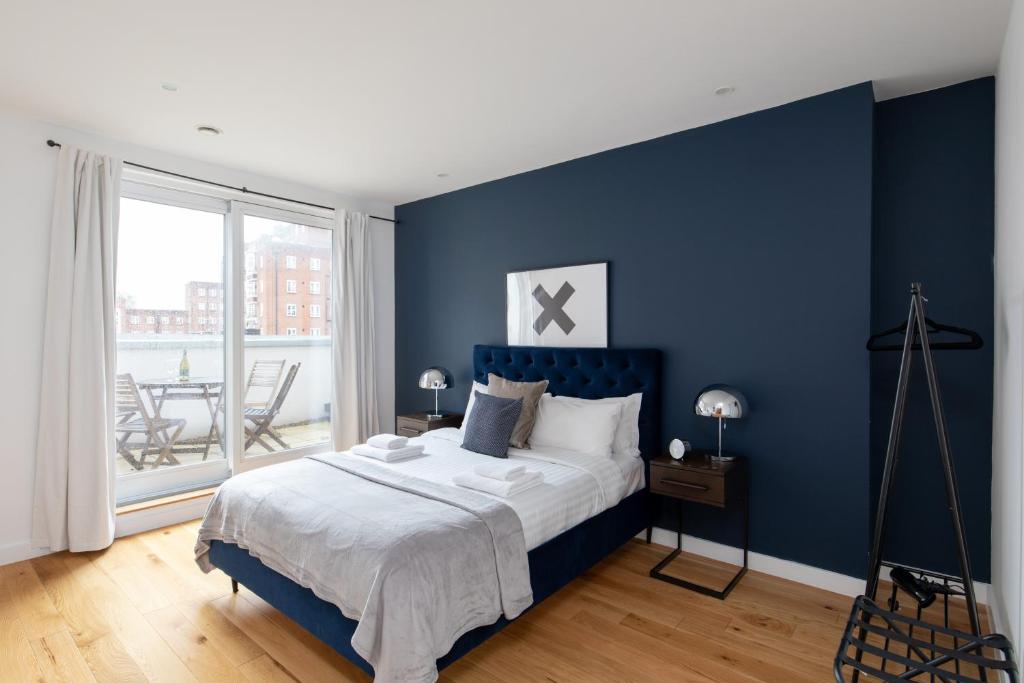 4 Bedrooms (4 Beds), 2 Bath – City of London, Greater London, England, UK