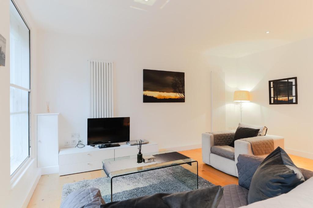 1 Bedrooms (1 Beds), 1 Bath – City of London,  Greater London, England, UK