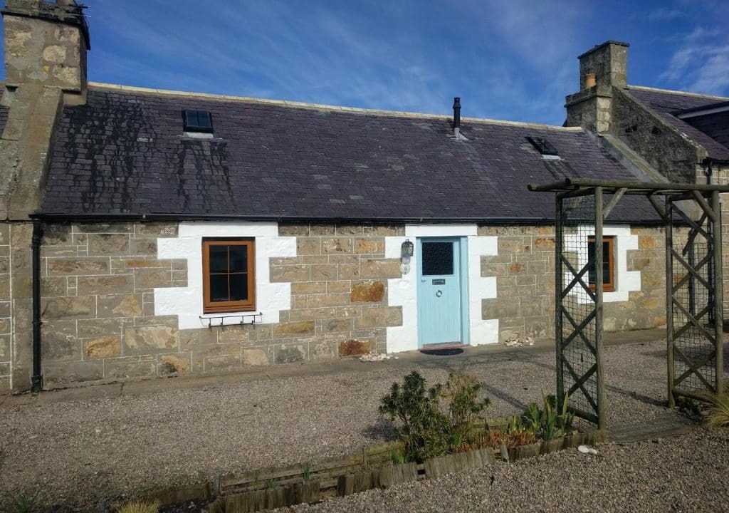 1 Bath - Lossiemouth