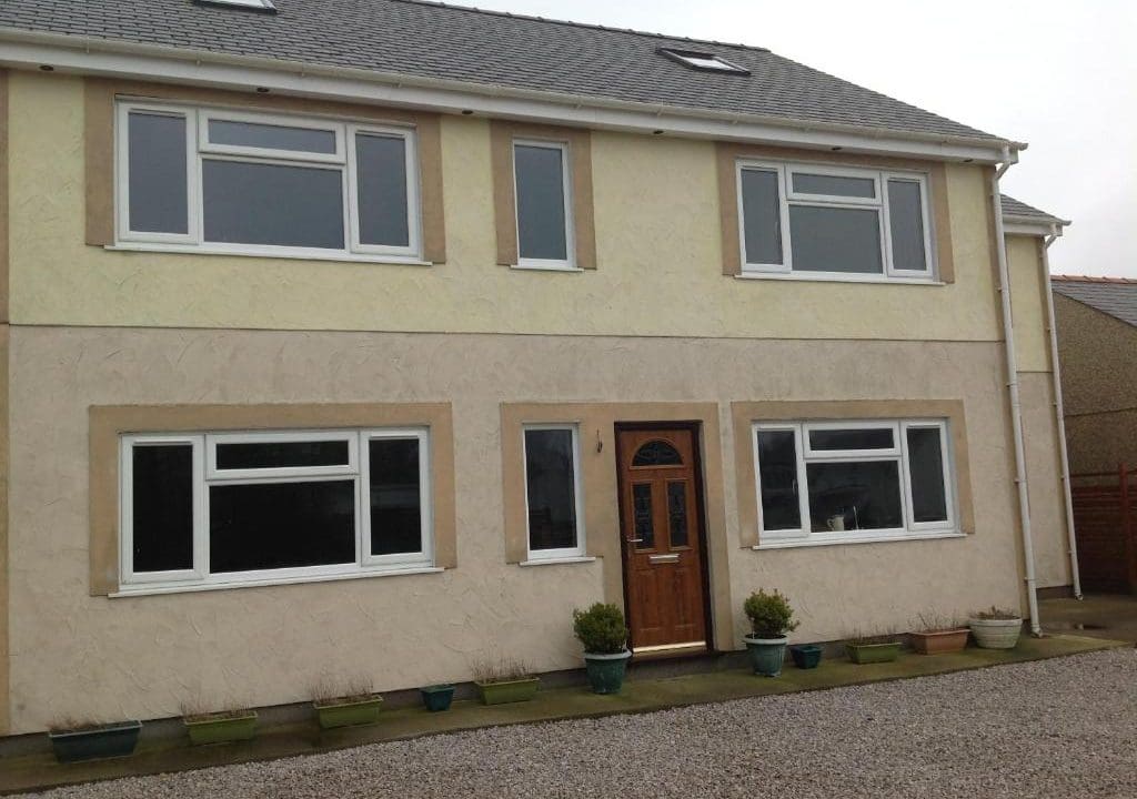 3 Bath - Llandudno