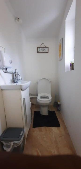 393945571