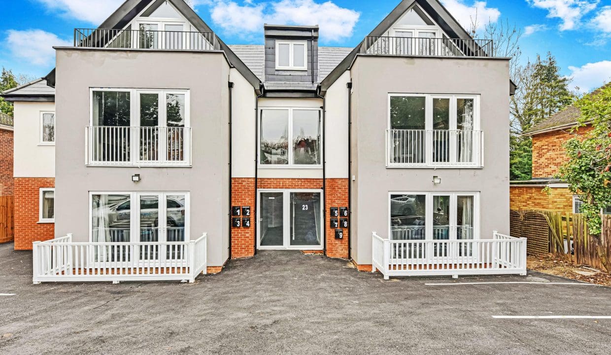 23 Braywick - External Front_OTA