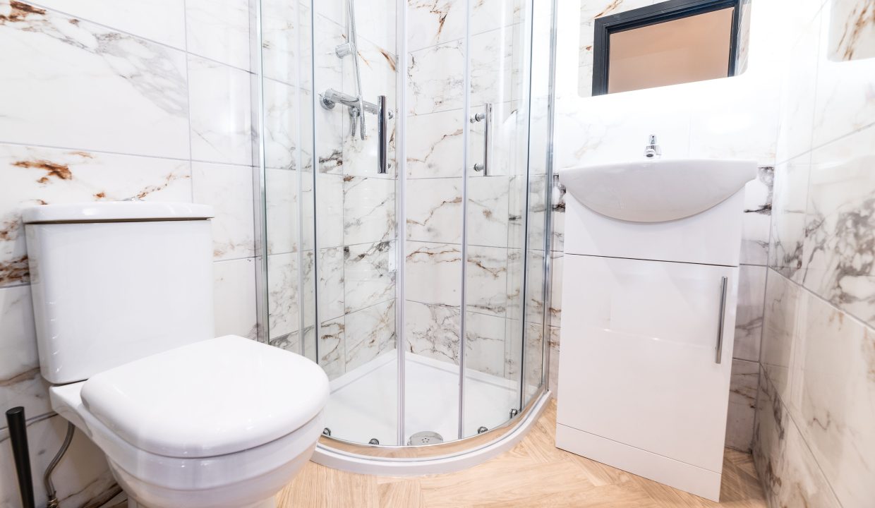 04 Bath.1