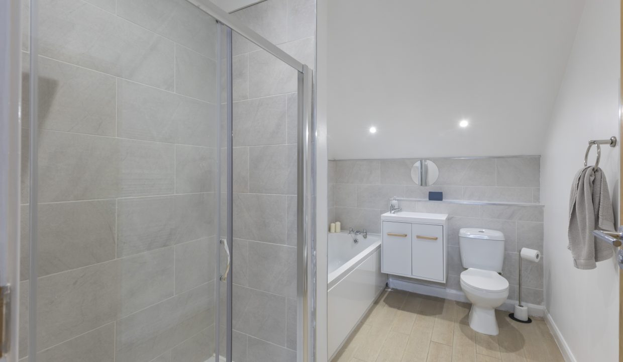 05 Bath.1