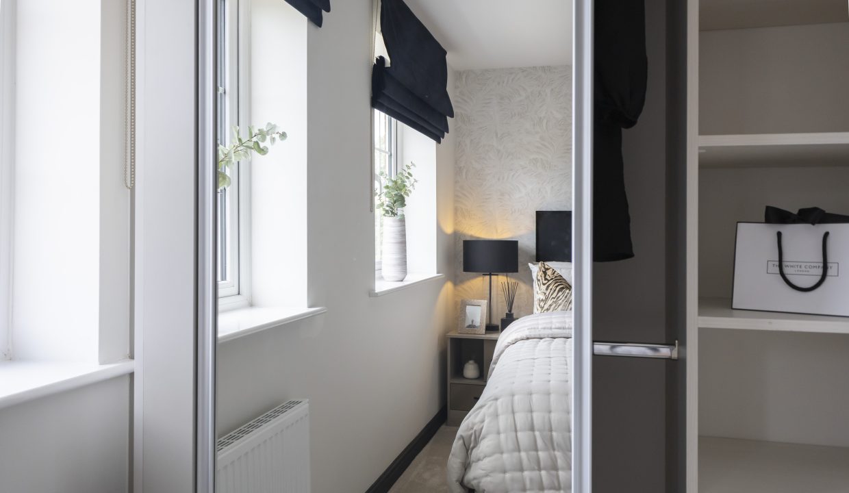 03 Bed 1.3