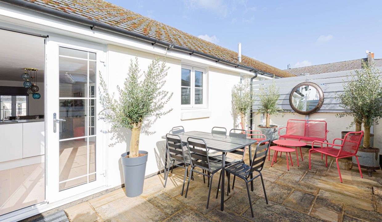 10 TIVOLI MEWS-15
