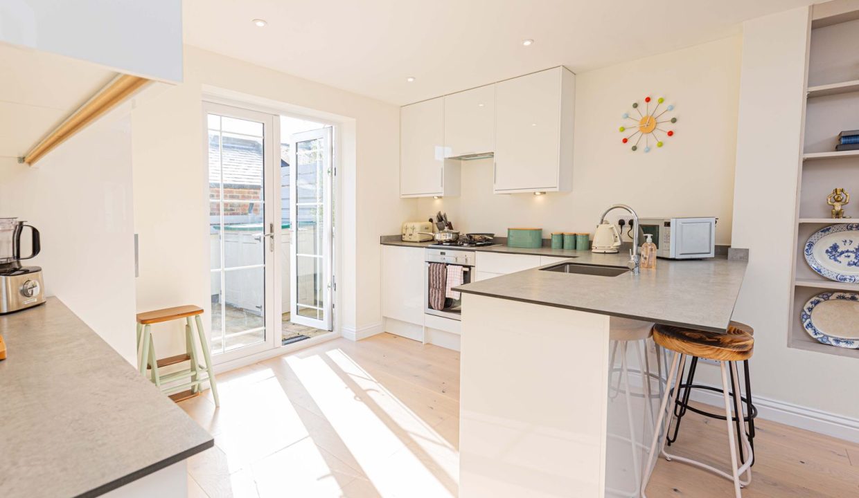 10 TIVOLI MEWS-19