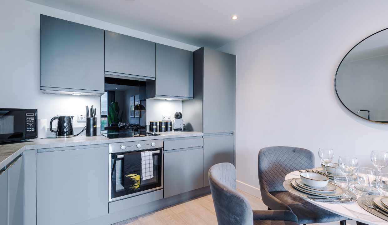 B405RegentPlaza-airbnb-15