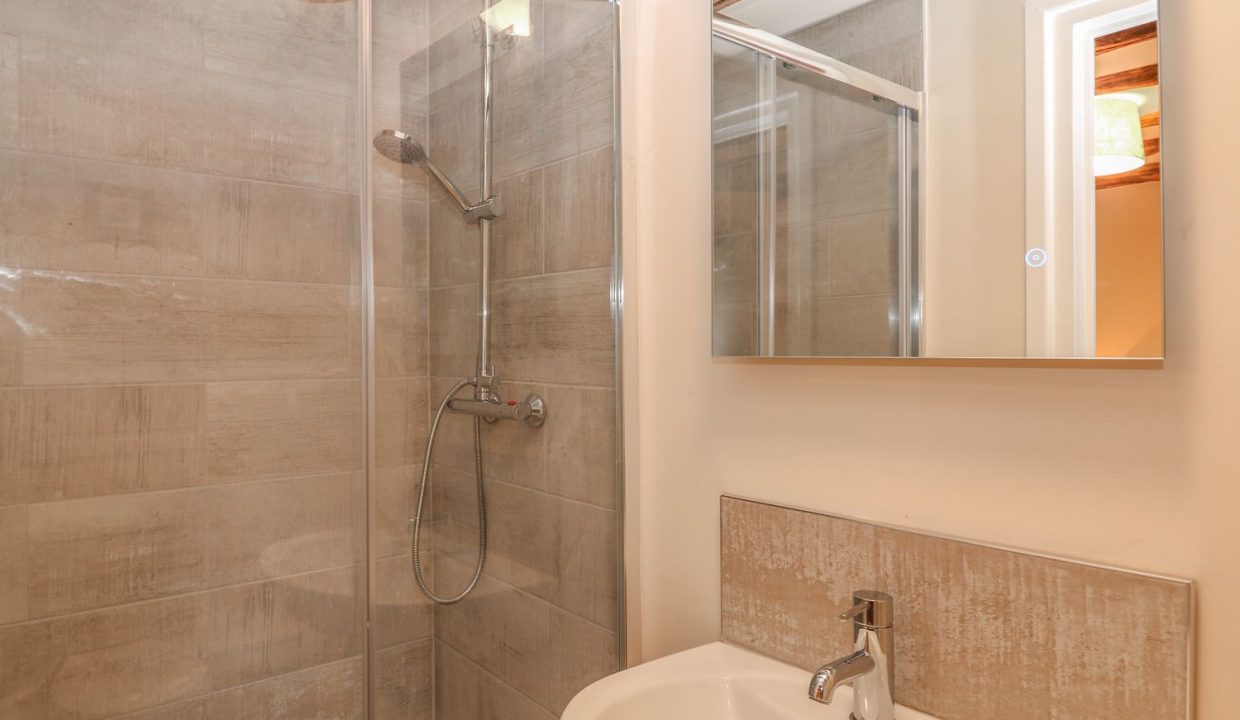 sc_15314891251295_916808_005[1]