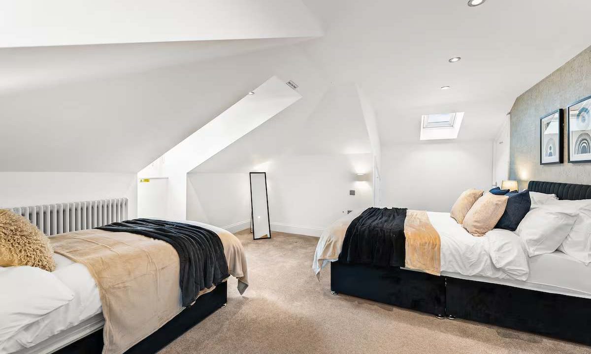 Bedroom 1_3