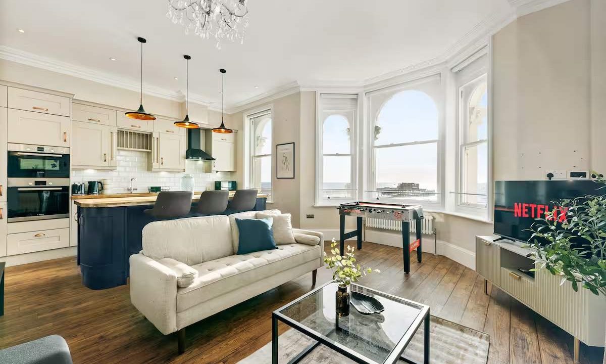 Living Room 4