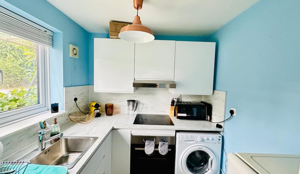 a46c9fe8-5de2-47cd-8679-8d744f61fb1a[1]