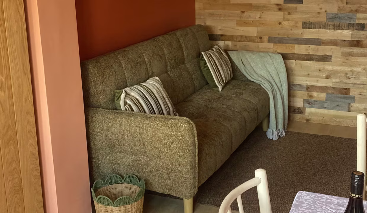 Living room 3